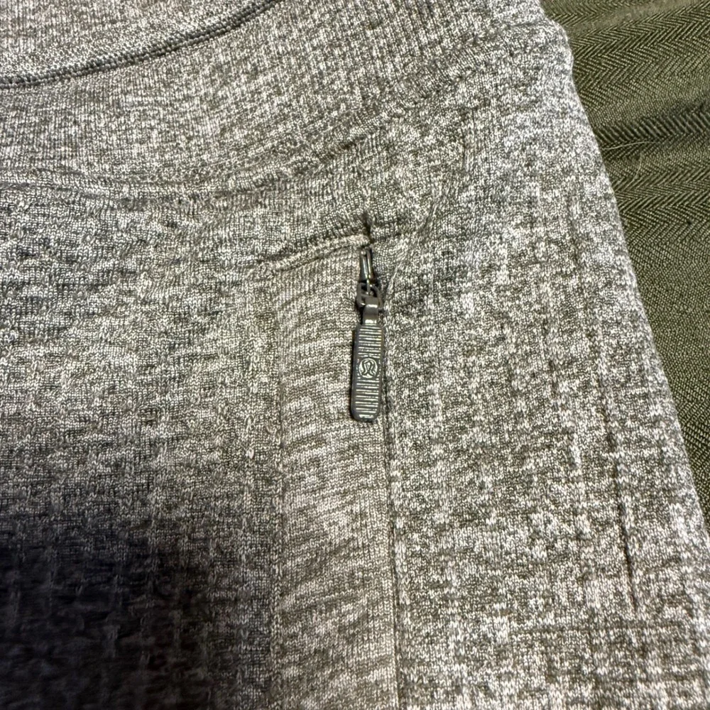 Lululemon Engineered Warmth Jogger Grey/Sage Merino Wool Blend Women's‎ Size 8